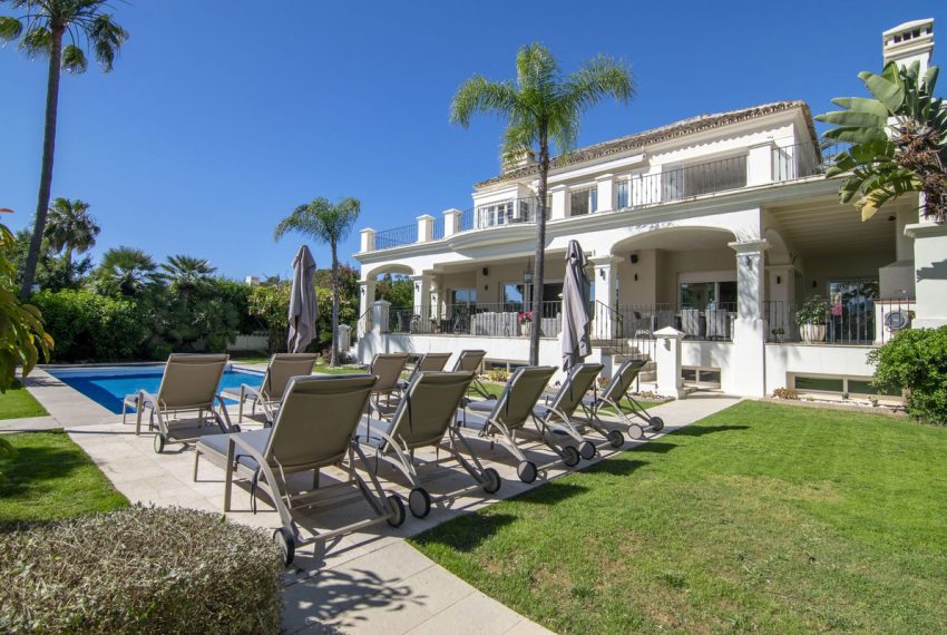 R4741735-Villa-For-Sale-Las-Brisas-Detached-5-Beds-476-Built-1