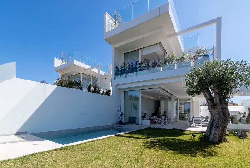 R4743307-Villa-For-Sale-Marbella-Detached-4-Beds-580-Built-2