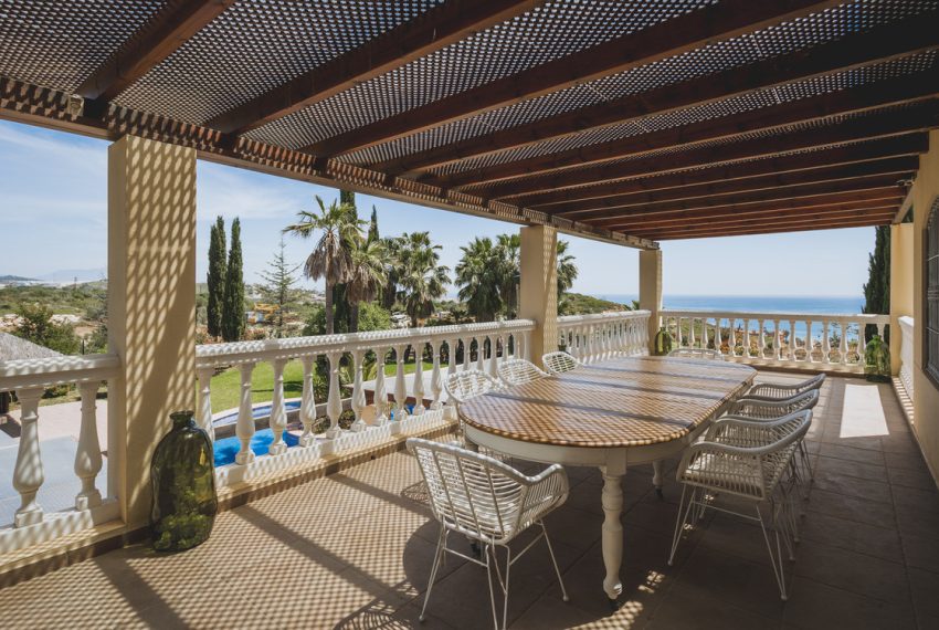 R4745128-Villa-For-Sale-Estepona-Detached-7-Beds-557-Built-2