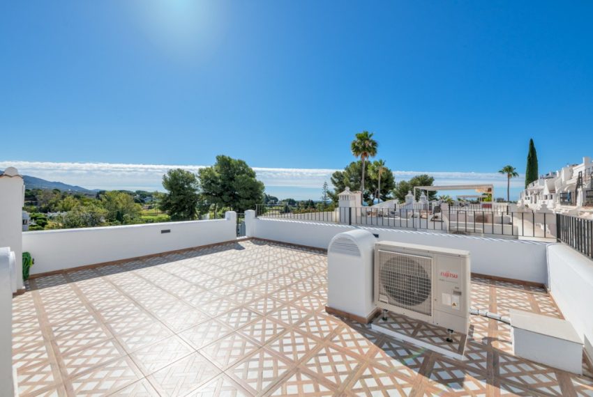 R4770643-Townhouse-For-Sale-Nueva-Andalucia-Terraced-2-Beds-115-Built-2