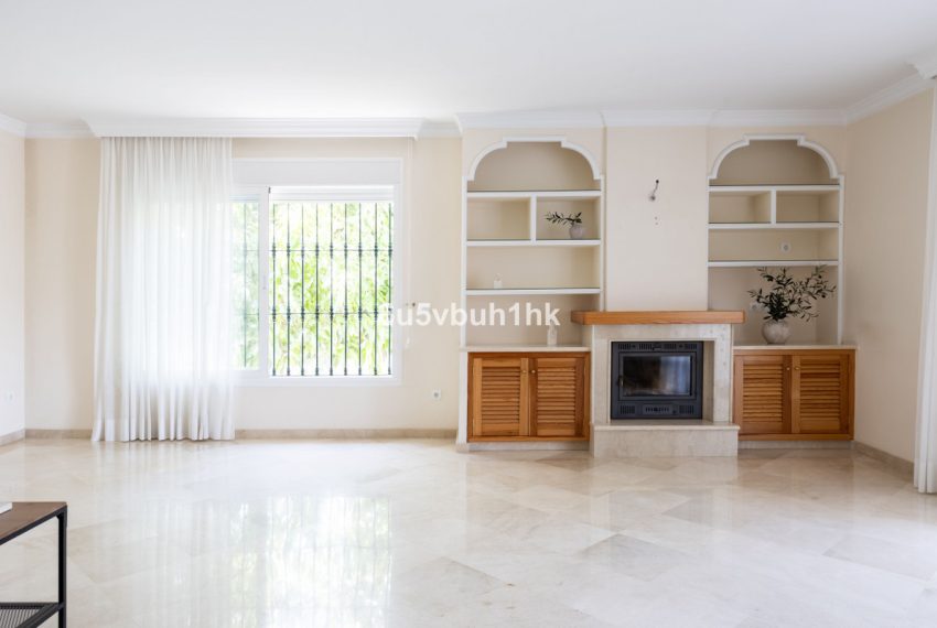 R4795522-Townhouse-For-Sale-San-Pedro-de-Alcantara-Terraced-5-Beds-316-Built-2