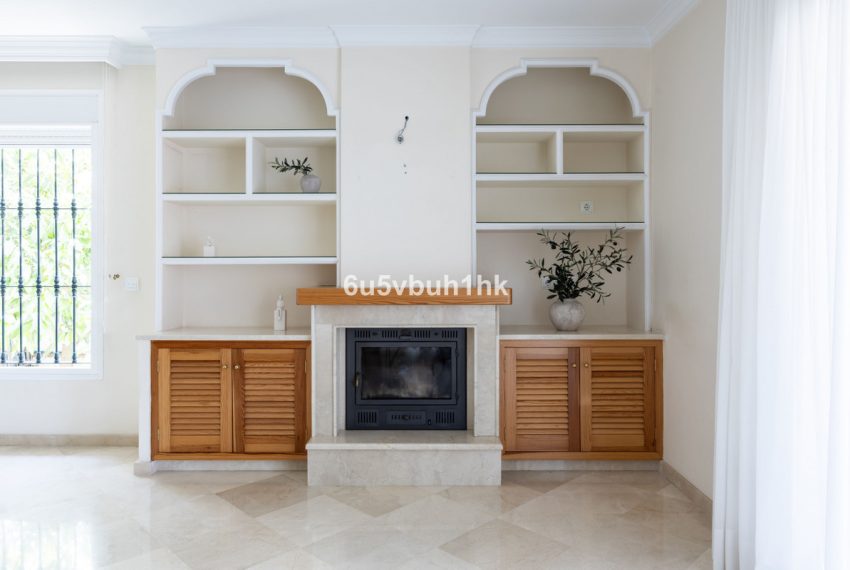 R4795522-Townhouse-For-Sale-San-Pedro-de-Alcantara-Terraced-5-Beds-316-Built-5