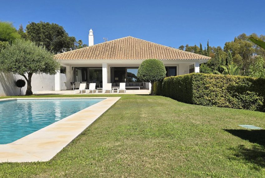 R4829005-Villa-For-Sale-Elviria-Detached-6-Beds-454-Built-17