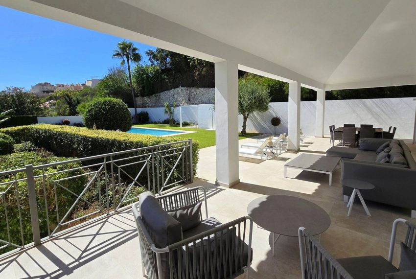 R4829005-Villa-For-Sale-Elviria-Detached-6-Beds-454-Built-2