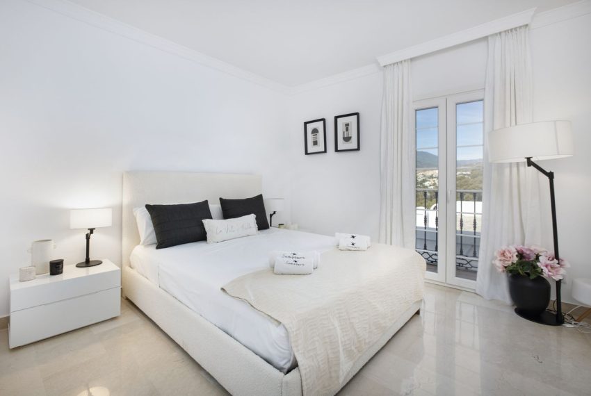 R4834021-Apartment-For-Sale-Nueva-Andalucia-Penthouse-Duplex-2-Beds-118-Built-9