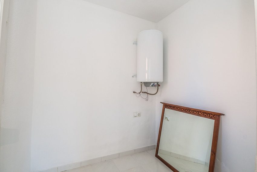 R4834975-Villa-For-Sale-Las-Chapas-Detached-2-Beds-108-Built-11