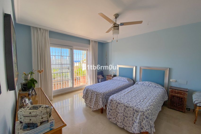 R4840081-Apartment-For-Sale-The-Golden-Mile-Penthouse-3-Beds-198-Built-11