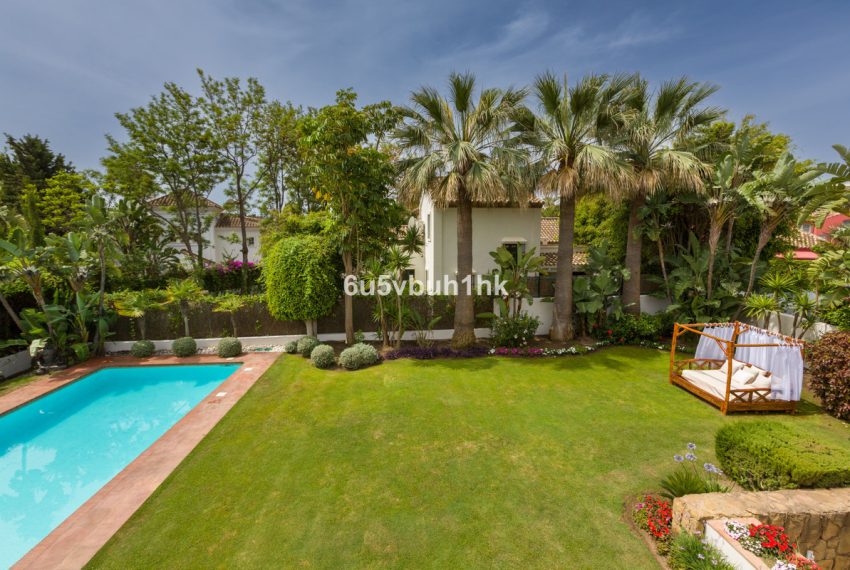 R4841407-Villa-For-Sale-Estepona-Detached-6-Beds-647-Built-3