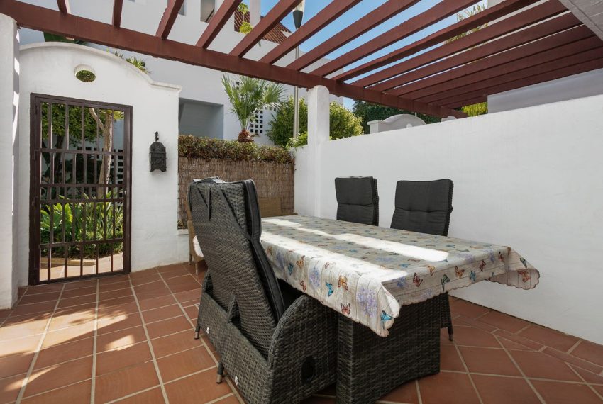 R4850788-Apartment-For-Sale-Nueva-Andalucia-Ground-Floor-3-Beds-155-Built-1