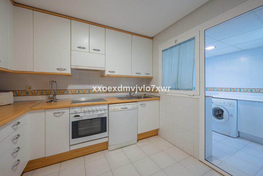 R4853587-Apartment-For-Sale-Estepona-Penthouse-3-Beds-160-Built-14