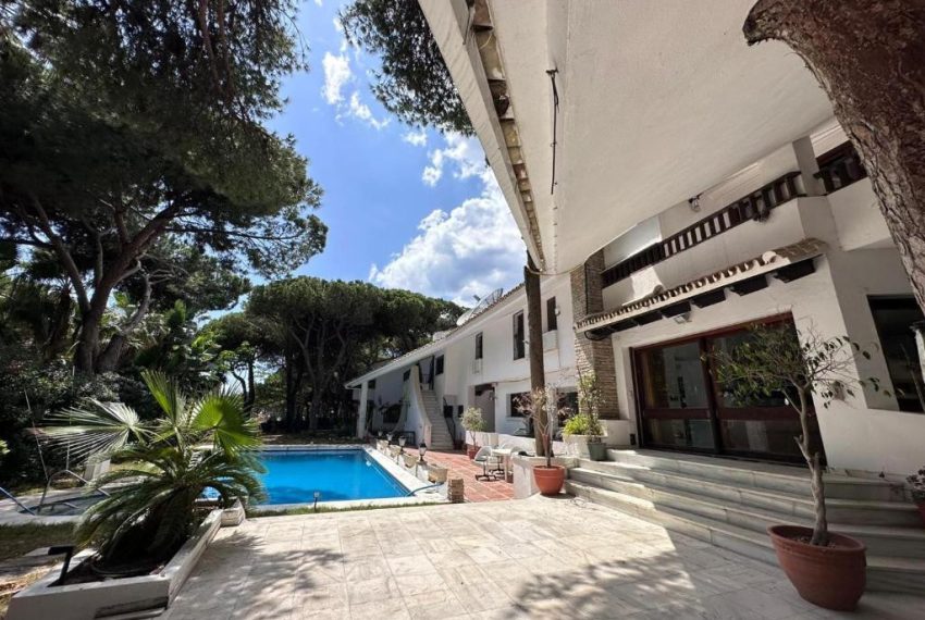 R4867999-Villa-For-Sale-Cabopino-Detached-9-Beds-1000-Built-7