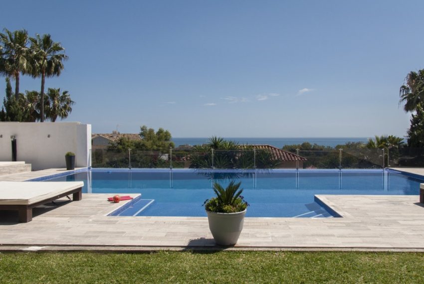 R4872256-Villa-For-Sale-Elviria-Detached-8-Beds-1054-Built-7