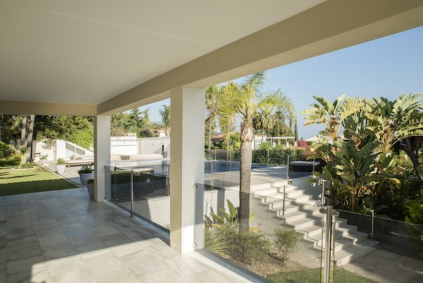 R4872256-Villa-For-Sale-Elviria-Detached-8-Beds-1054-Built-9