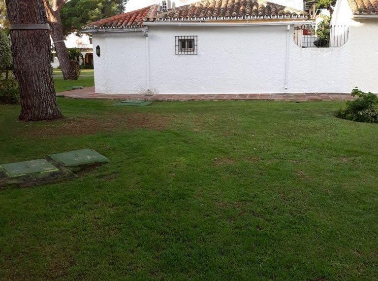 R4879747-Villa-For-Sale-Marbella-Detached-3-Beds-90-Built-4