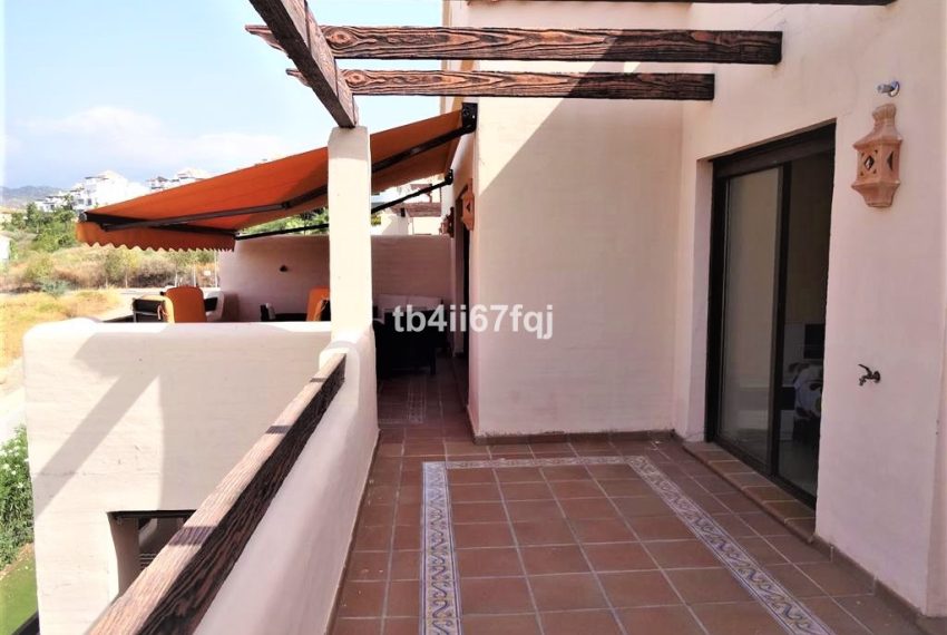 R2027502-Apartment-For-Sale-Benahavis-Penthouse-2-Beds-117-Built-8