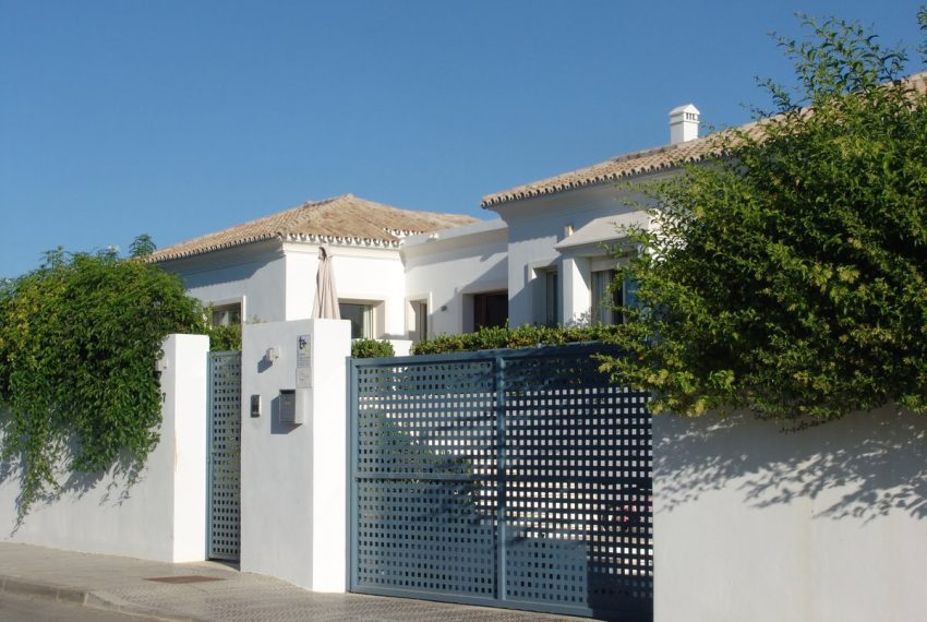 R2589485-Villa-For-Sale-The-Golden-Mile-Detached-5-Beds-551-Built-16