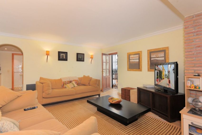 R2731415-Townhouse-For-Sale-Marbella-Terraced-3-Beds-252-Built-4