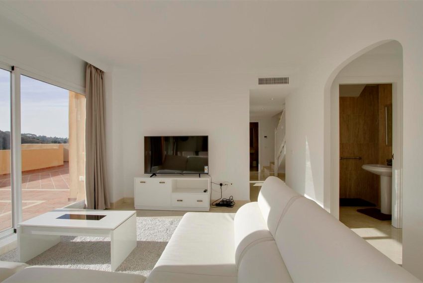 R2779193-Apartment-For-Sale-Elviria-Penthouse-3-Beds-135-Built-3