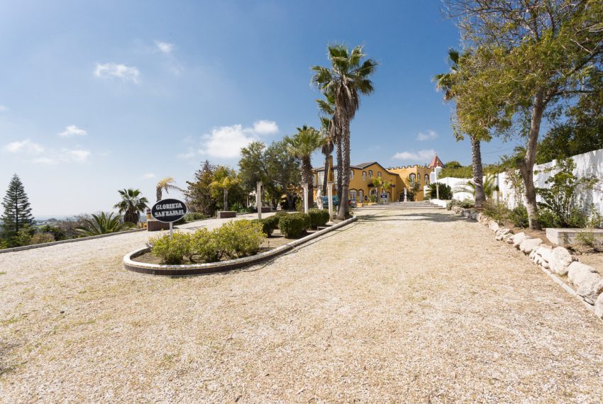 R2938691-Villa-For-Sale-Benahavis-Detached-7-Beds-1700-Built-3