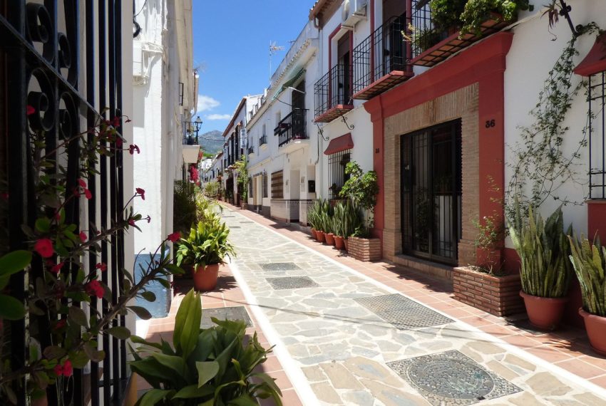 R2980913-Townhouse-For-Sale-Marbella-Terraced-2-Beds-76-Built-3