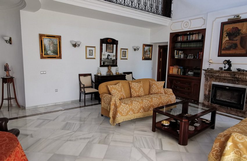 R3508726-Villa-For-Sale-Estepona-Detached-5-Beds-387-Built-19