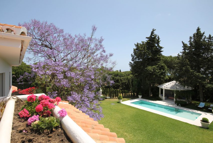 R3605285-Villa-For-Sale-Calahonda-Detached-8-Beds-654-Built-17