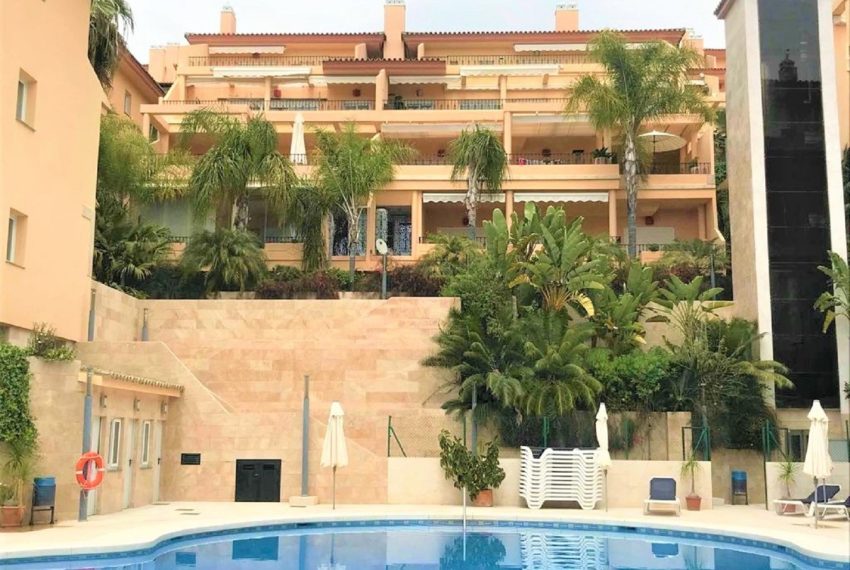 R3632150-Apartment-For-Sale-Nueva-Andalucia-Ground-Floor-2-Beds-120-Built