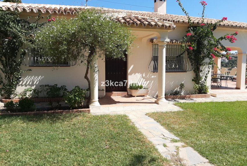 R3639662-Villa-For-Sale-Estepona-Finca-6-Beds-392-Built-15