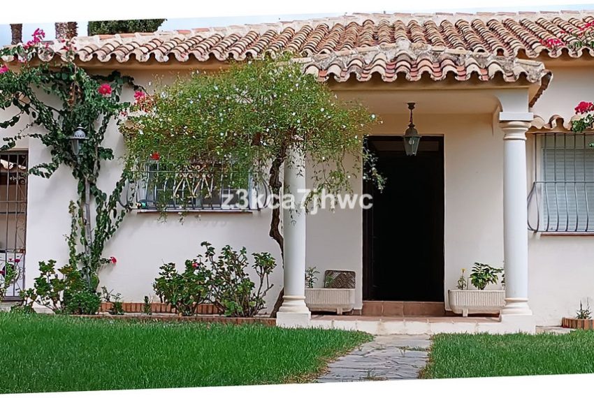 R3639662-Villa-For-Sale-Estepona-Finca-6-Beds-392-Built-16