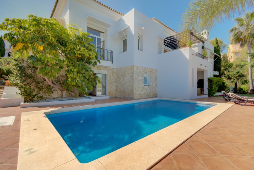 R3713072-Villa-For-Sale-La-Cala-Golf-Detached-4-Beds-393-Built-1