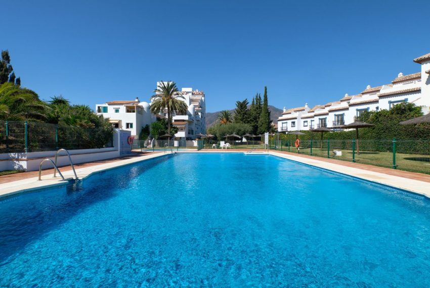 R3761191-Apartment-For-Sale-Estepona-Penthouse-3-Beds-151-Built