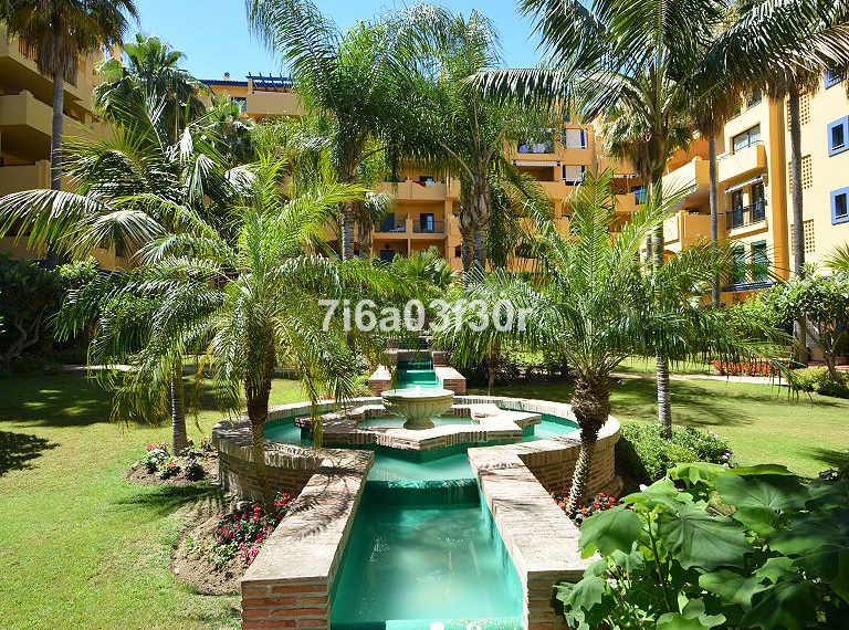 R3947776-Apartment-For-Sale-San-Pedro-de-Alcantara-Ground-Floor-2-Beds-127-Built-13