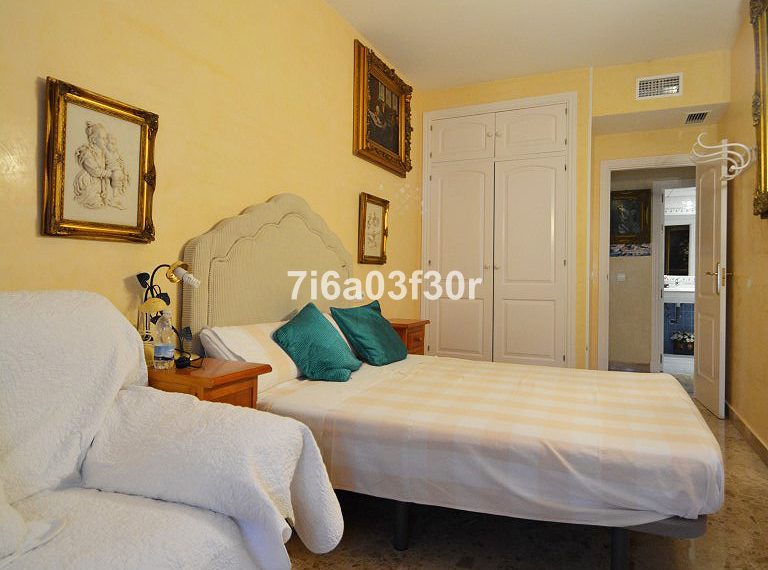 R3947776-Apartment-For-Sale-San-Pedro-de-Alcantara-Ground-Floor-2-Beds-127-Built-6