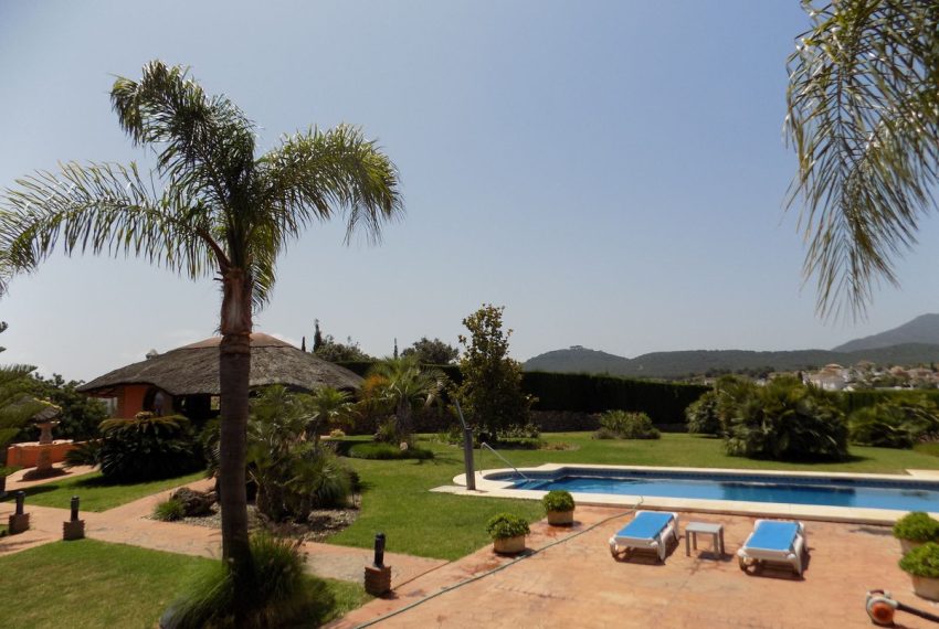 R3977761-Villa-For-Sale-Coin-Finca-9-Beds-976-Built-4