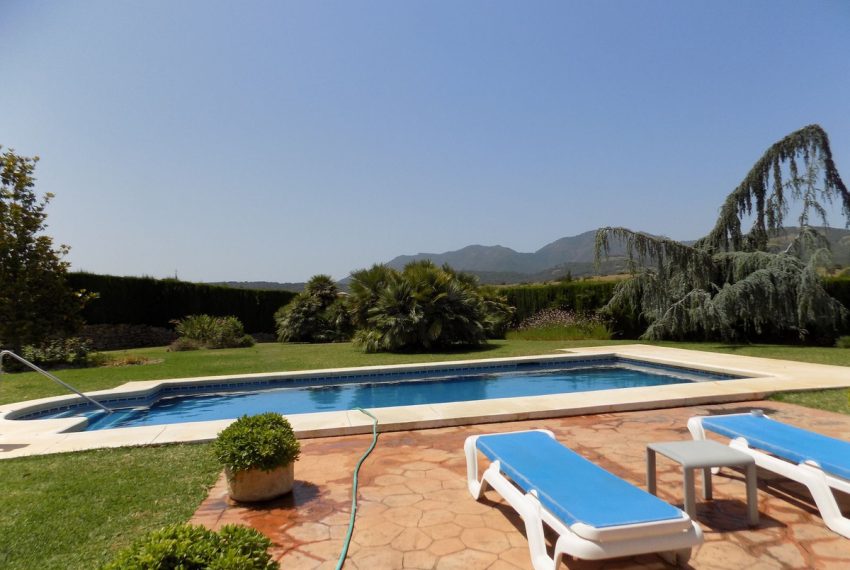 R3977761-Villa-For-Sale-Coin-Finca-9-Beds-976-Built-6