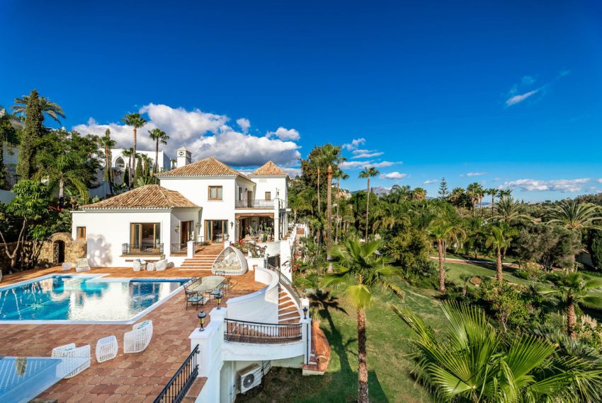 R3979711-Villa-For-Sale-Benahavis-Detached-16-Beds-1337-Built-2