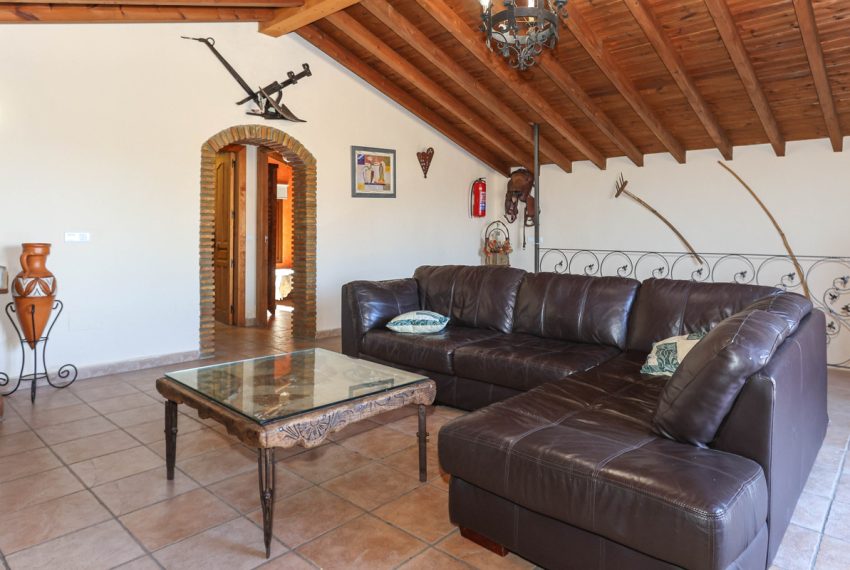 R4015246-Villa-For-Sale-Guaro-Detached-4-Beds-160-Built-15