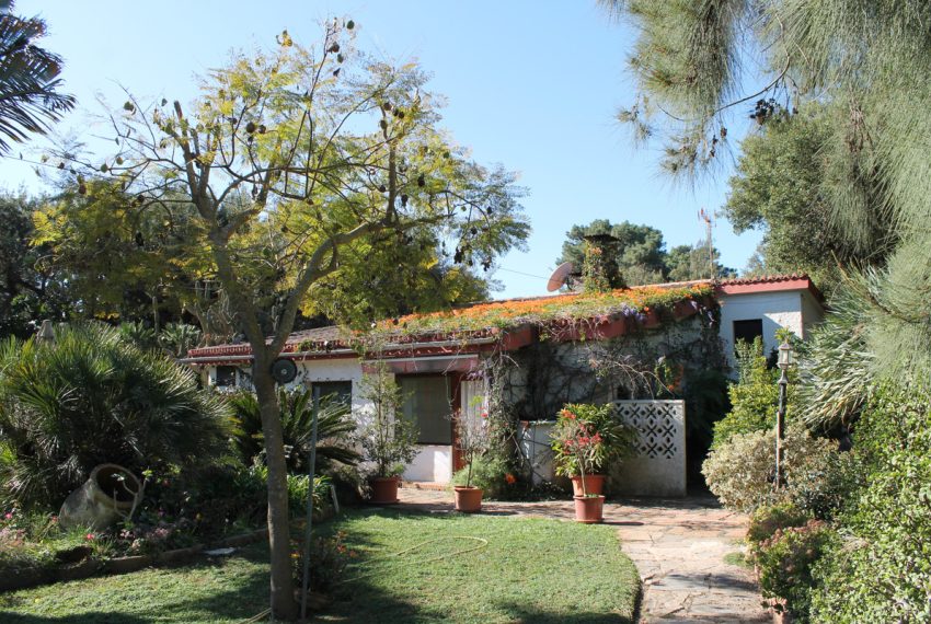 R4016761-Villa-For-Sale-Elviria-Detached-4-Beds-250-Built-3