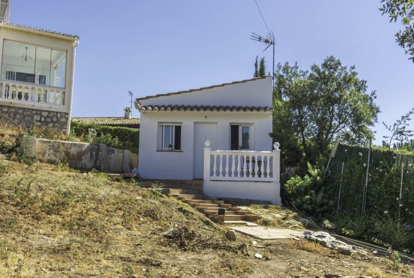 R4115770-Villa-For-Sale-Elviria-Detached-3-Beds-241-Built-15