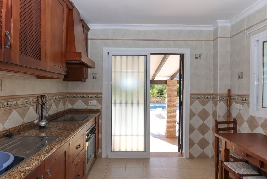 R4115845-Villa-For-Sale-Guaro-Detached-3-Beds-208-Built-11