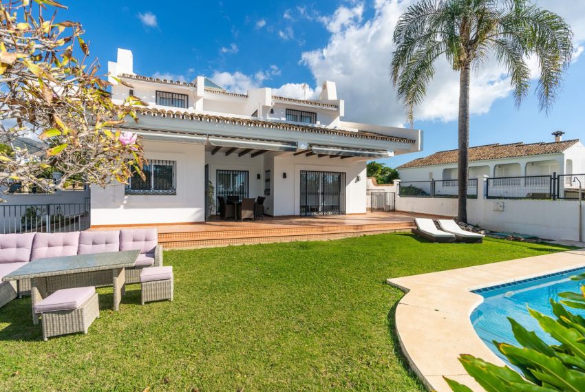 R4131322-Villa-For-Sale-Marbella-Detached-7-Beds-474-Built-3