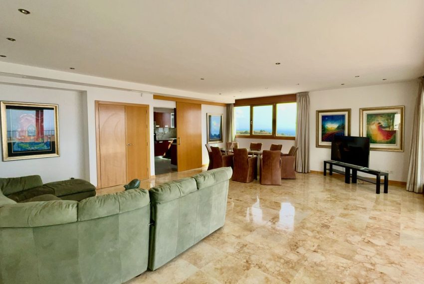 R4158790-Apartment-For-Sale-Altos-de-los-Monteros-Penthouse-3-Beds-221-Built-6