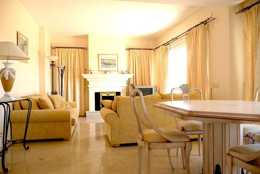 R4220410-Apartment-For-Sale-Elviria-Penthouse-3-Beds-173-Built-1