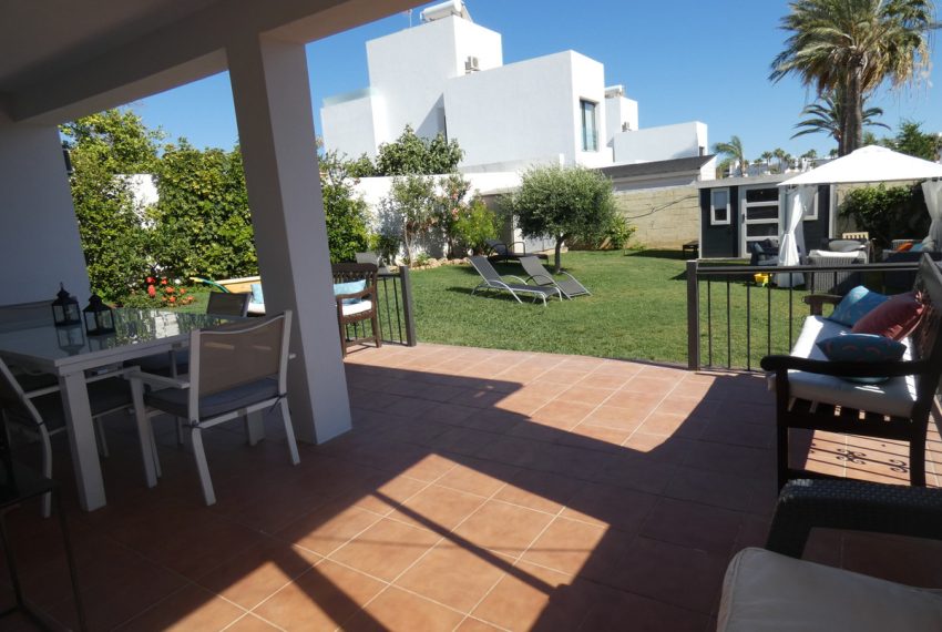 R4237291-Villa-For-Sale-San-Pedro-de-Alcantara-Detached-5-Beds-150-Built-3