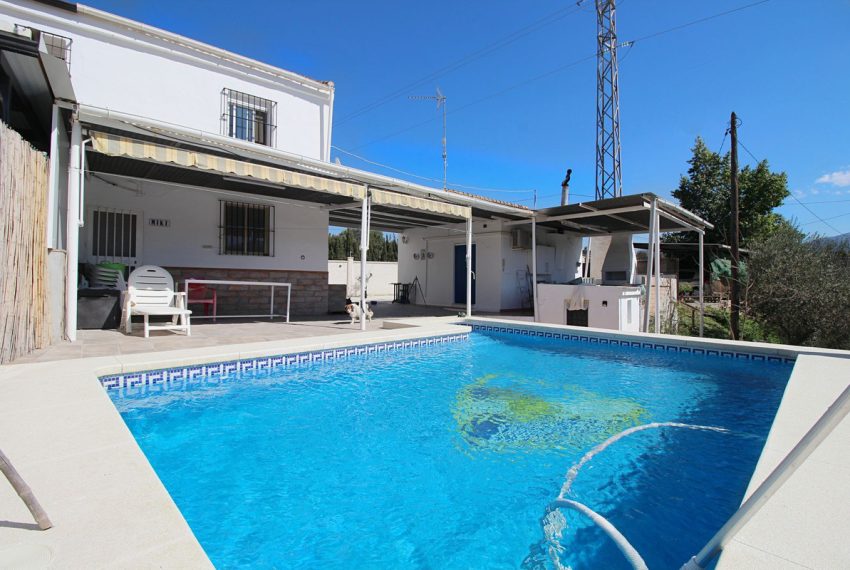 R4256959-Villa-For-Sale-Coin-Semi-Detached-2-Beds-156-Built-1