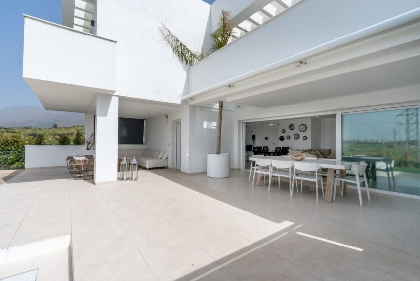 R4293520-Villa-For-Sale-Estepona-Detached-3-Beds-327-Built-11