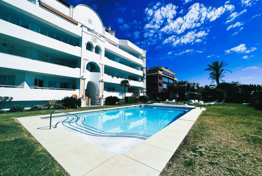 R4298782-Apartment-For-Sale-Puerto-Banus-Middle-Floor-2-Beds-137-Built-2