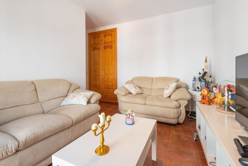 R4303345-Townhouse-For-Sale-San-Pedro-de-Alcantara-Terraced-4-Beds-300-Built-15