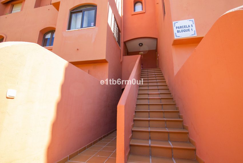 R4345420-Apartment-For-Sale-Estepona-Penthouse-6-Beds-216-Built-11