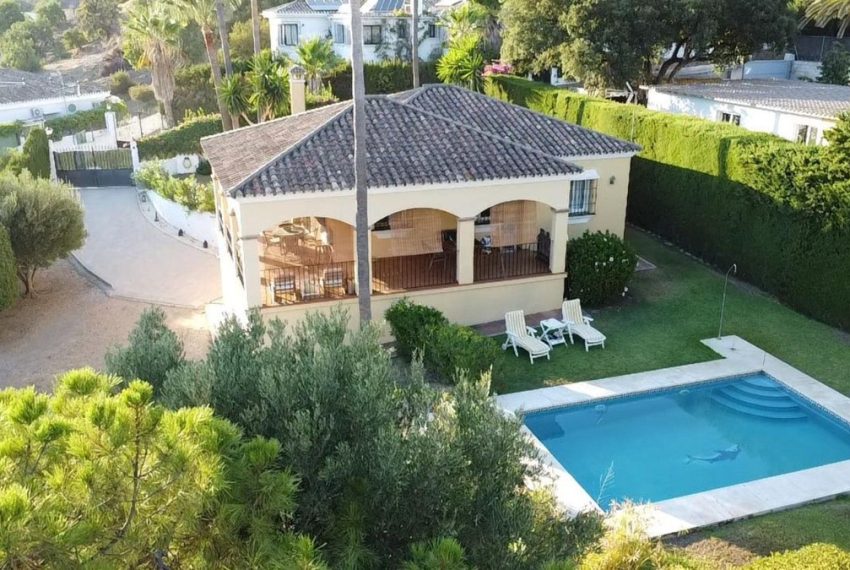 R4376122-Villa-For-Sale-Estepona-Detached-3-Beds-190-Built-2